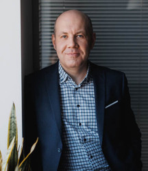 Антон  САЛОВ, фото